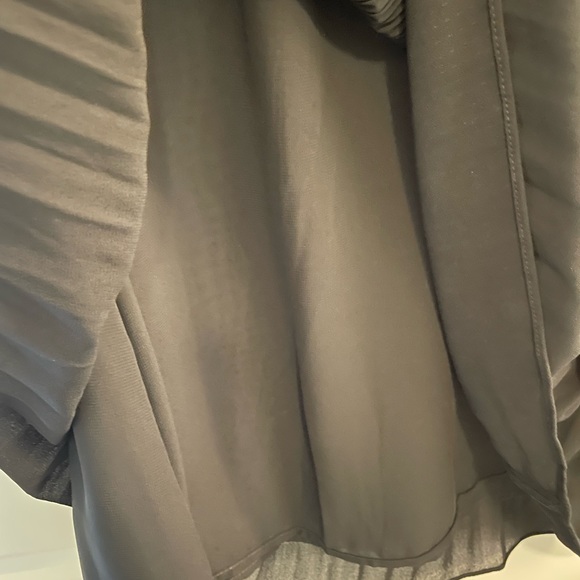 BNWT WOMENS H&M PLEATED DRESS, SIZE XS - Picture 7 of 12